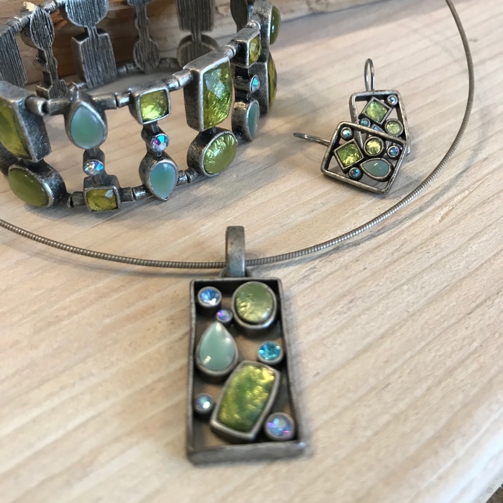 Lia Sophia Necklace Bracelet & Earrings Set - Picture 7 of 10